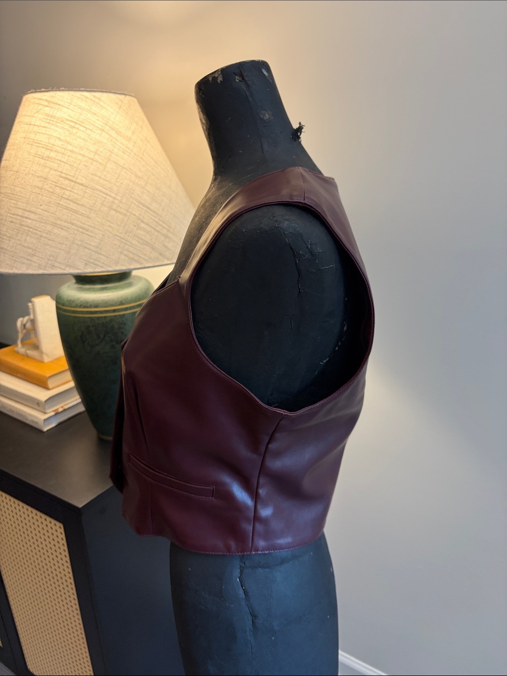 7 for All Mankind Y2K Preppy Faux Leather Burgundy Vest Size M Bandage Neckline - Picture 2 of 13